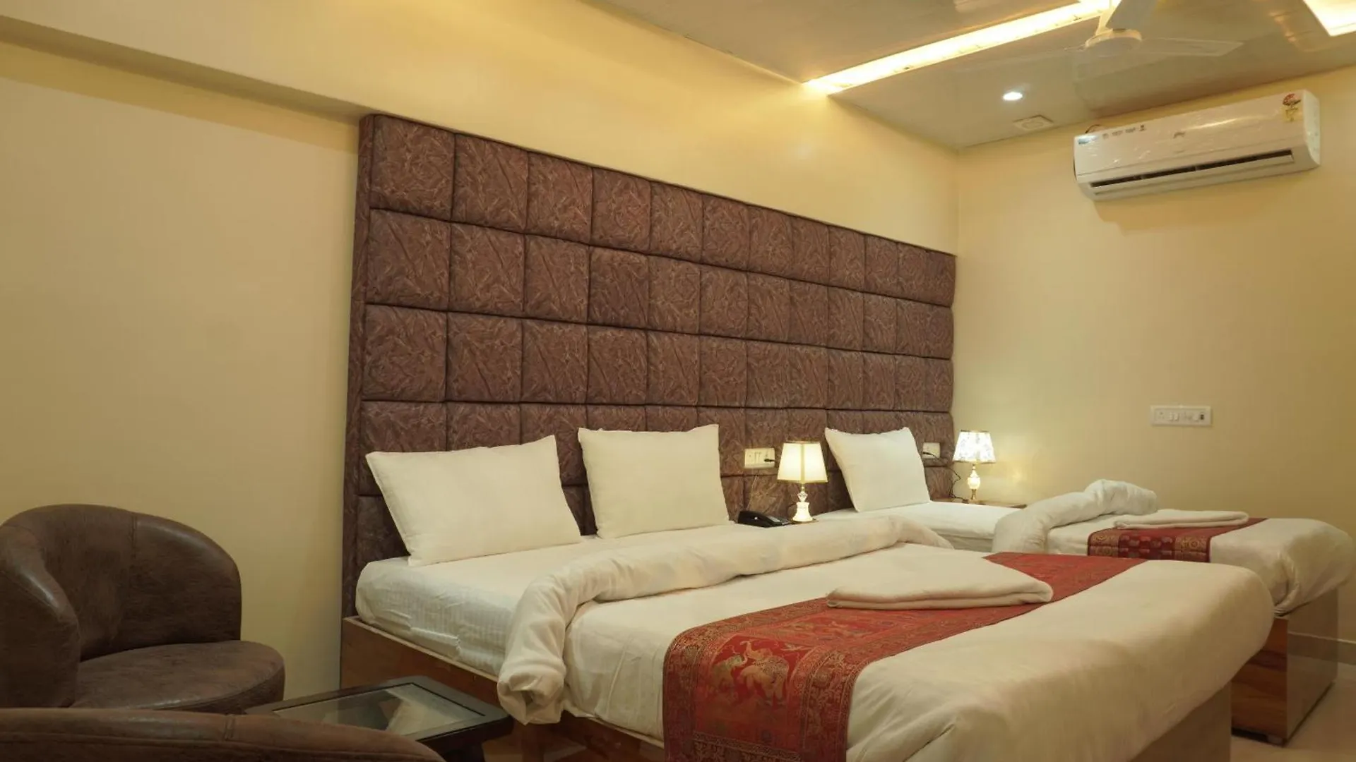 Classy5 Guest House Varanasi 0*,  India