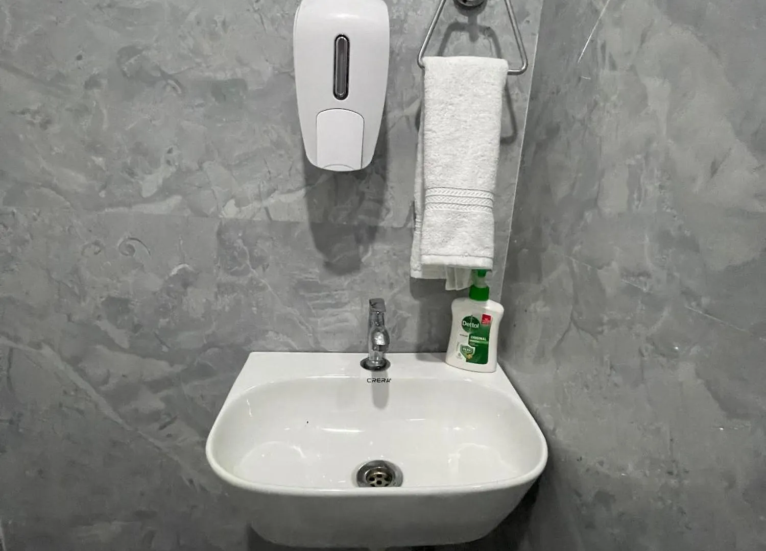 Classy5 Guest House Varanasi India